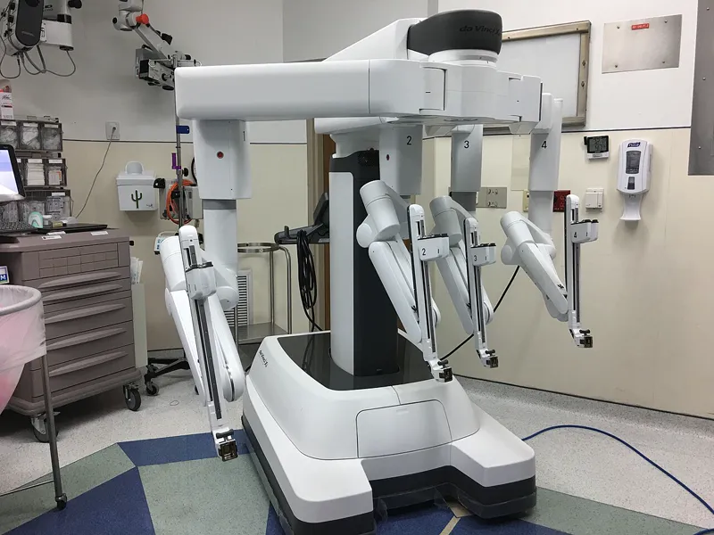 da Vinci surgical robot in an operating room